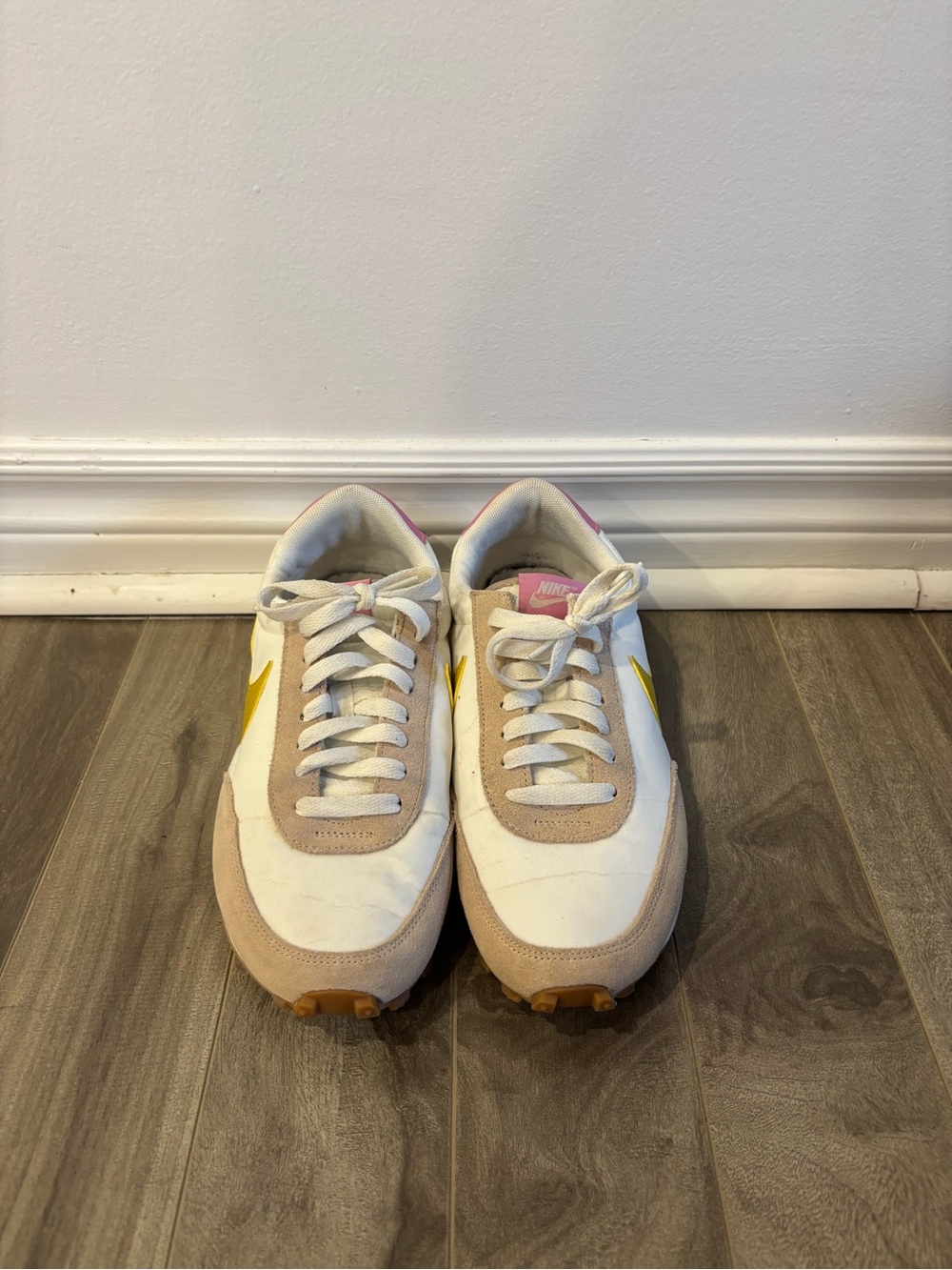 Nike Women's White Beige Sneaker with Yellow Swoosh